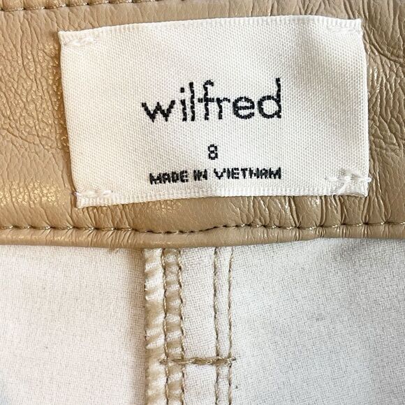 Aritzia Wilfred Melina vegan Leather Pant in a light mousse 8 - Picture 4 of 5